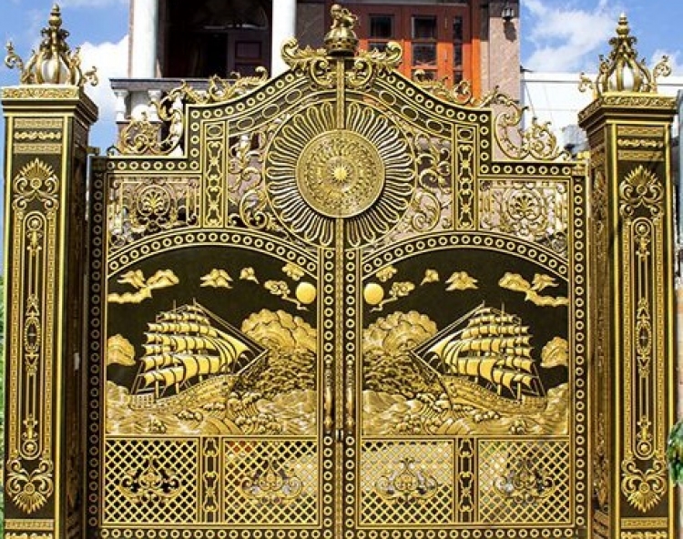 Báo Giá Cổng Nhôm Đúc Hợp Kim Mạ Đồng